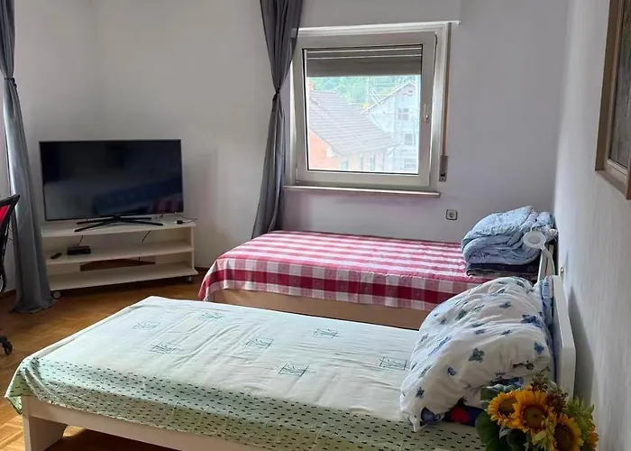 Δωμάτια σε οικογενειακή κατοικία Haus *